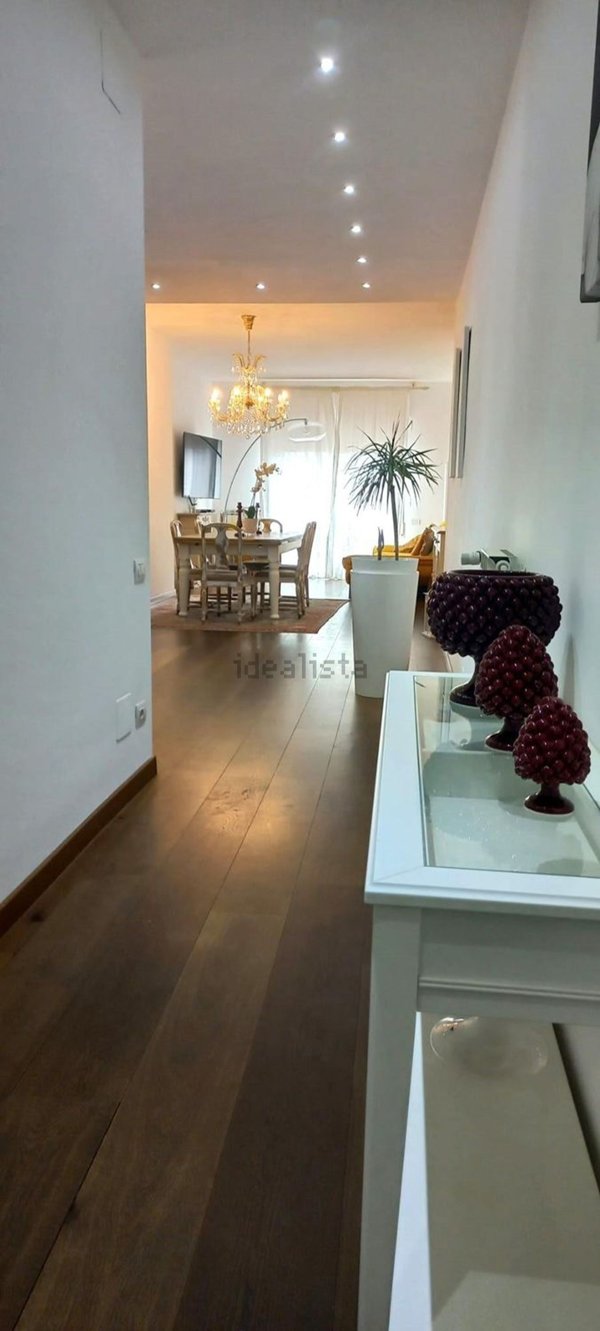 appartamento in vendita a Carrara in zona Marina di Carrara