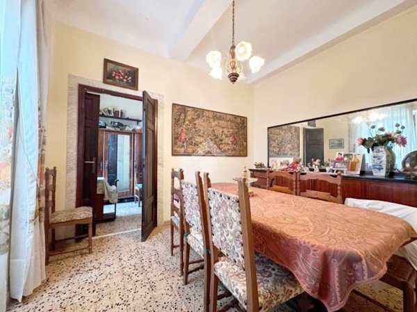 appartamento in vendita a Carrara in zona Centro Città