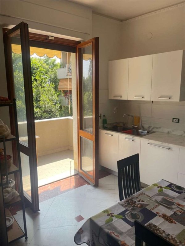 appartamento in vendita a Carrara in zona Marasio