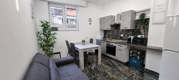 appartamento in vendita a Carrara in zona Centro Città