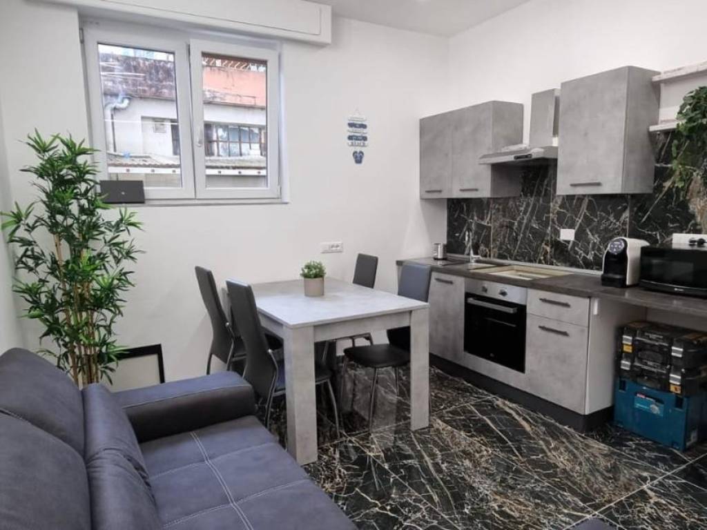 appartamento in vendita a Carrara in zona Marina di Carrara