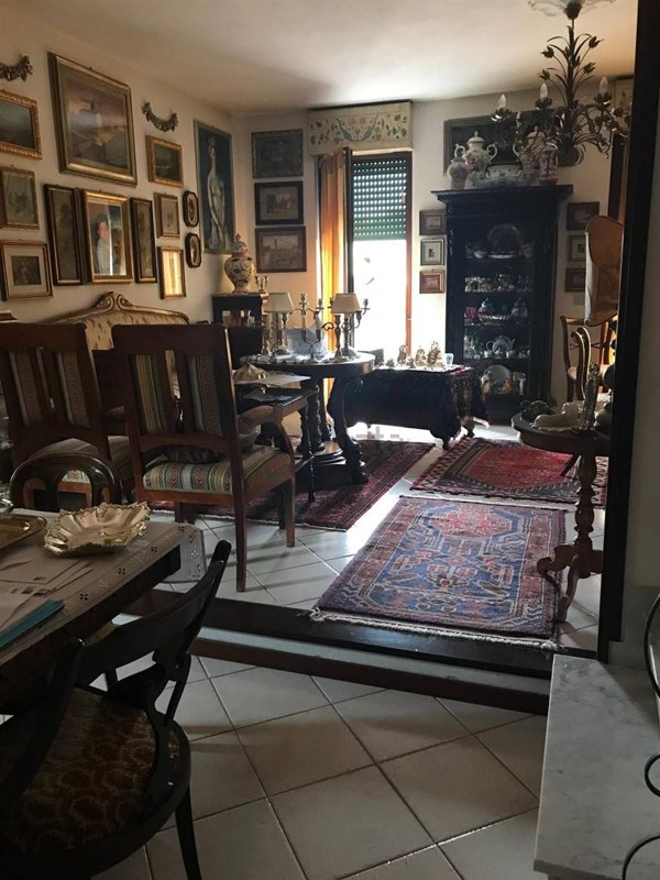 casa semindipendente in vendita a Carrara in zona Fabbrica