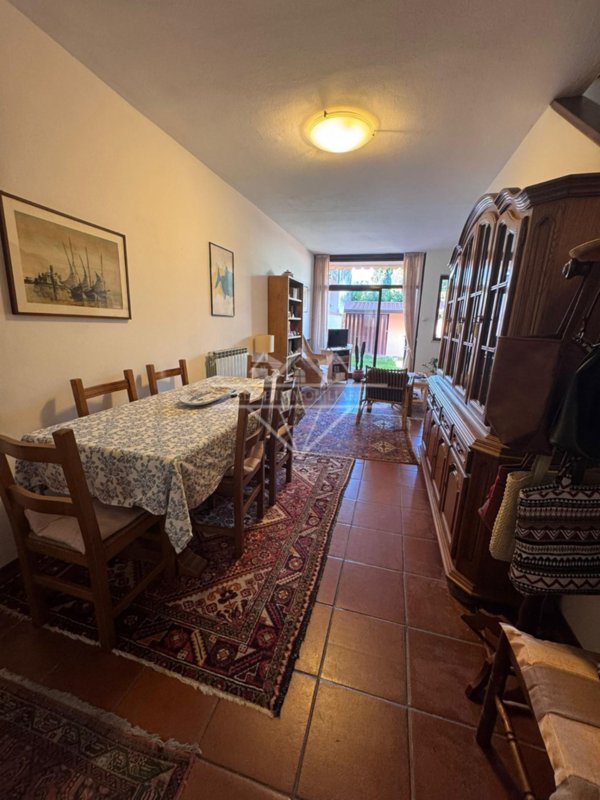 casa indipendente in vendita a Carrara in zona Marina di Carrara