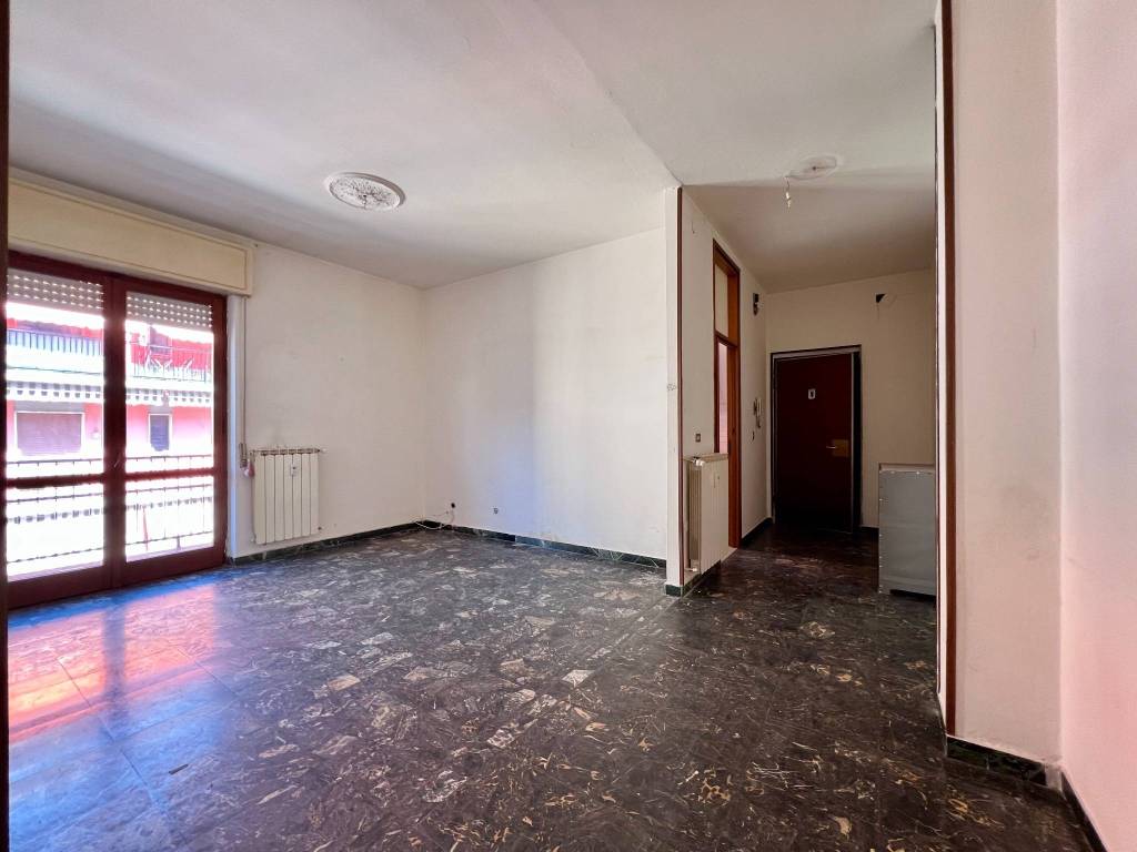 appartamento in vendita a Carrara in zona Marina di Carrara