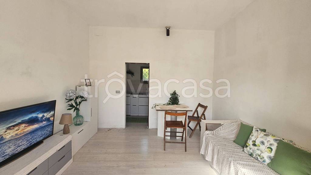 casa indipendente in vendita a Carrara in zona Avenza
