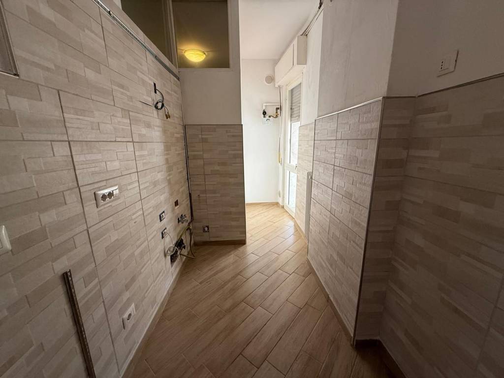 appartamento in vendita a Carrara in zona Marina di Carrara