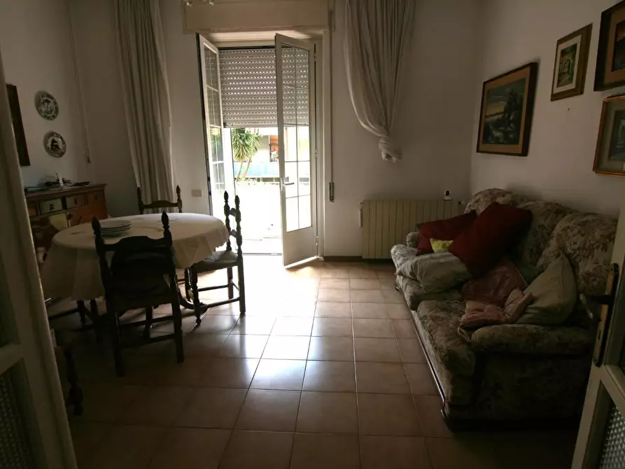 appartamento in vendita a Carrara in zona Avenza