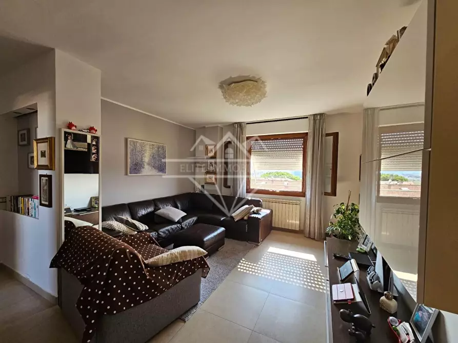 appartamento in vendita a Carrara in zona Marina di Carrara