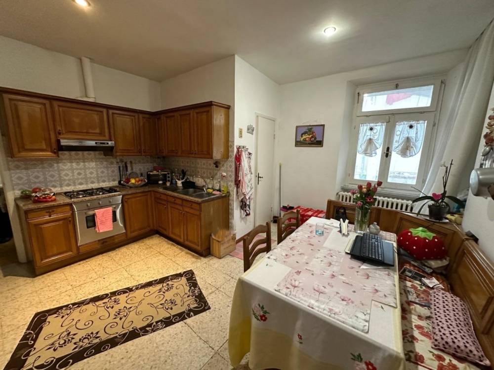appartamento in vendita a Carrara in zona Marina di Carrara