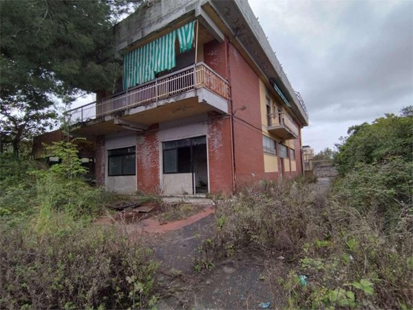 casa indipendente in vendita a Carrara in zona Marasio