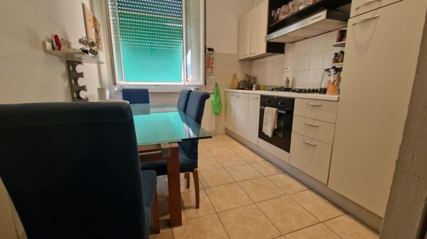 appartamento in vendita a Carrara in zona Marina di Carrara