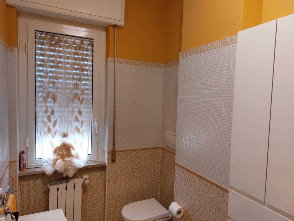 appartamento in vendita a Carrara in zona Marina di Carrara