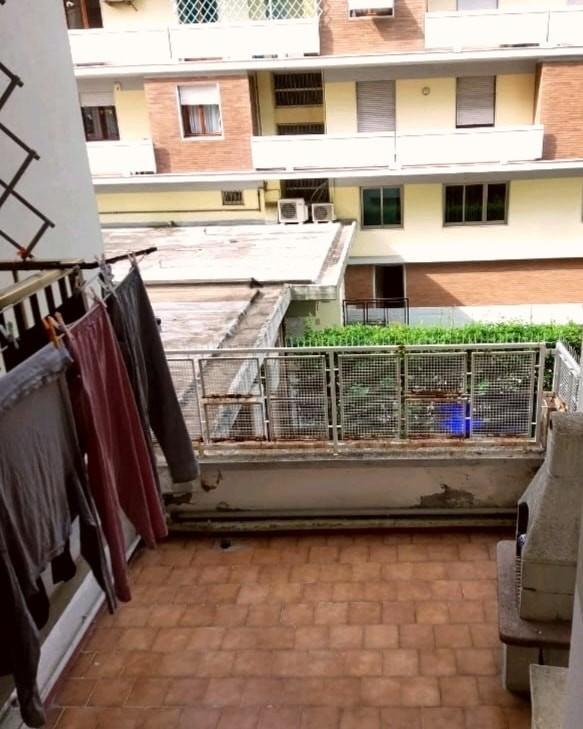 appartamento in vendita a Carrara in zona Marina di Carrara