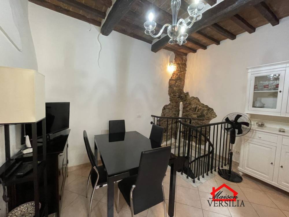 appartamento in vendita a Carrara in zona Bedizzano