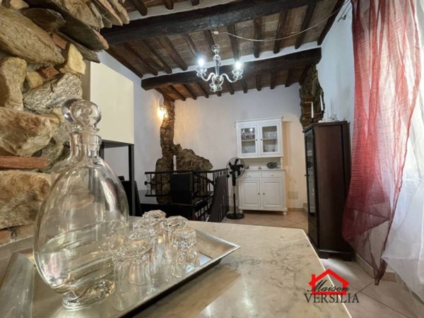 appartamento in vendita a Carrara in zona Bedizzano