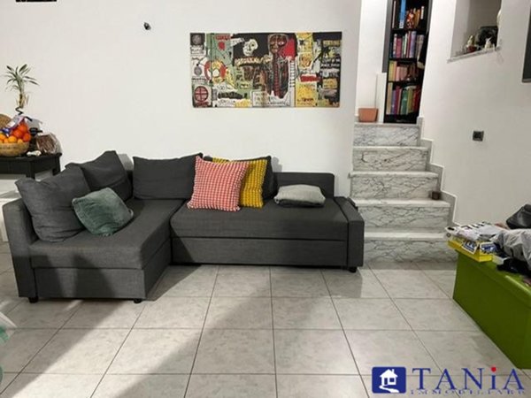 casa indipendente in vendita a Carrara in zona Gragnana