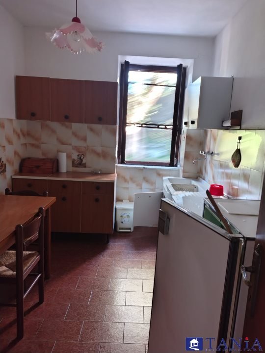 casa indipendente in vendita a Carrara in zona Fossone