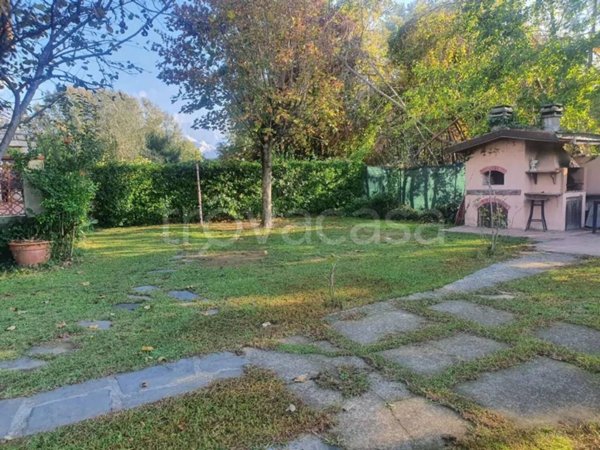 casa indipendente in vendita a Carrara in zona Marina di Carrara