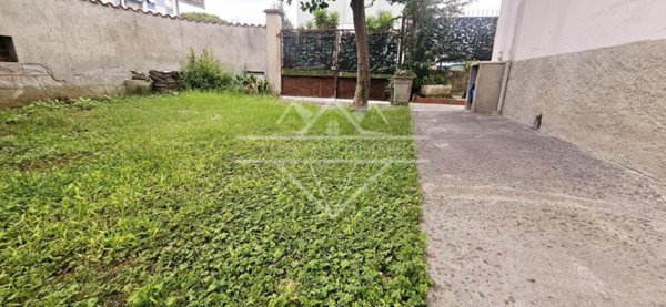 casa indipendente in vendita a Carrara in zona Avenza