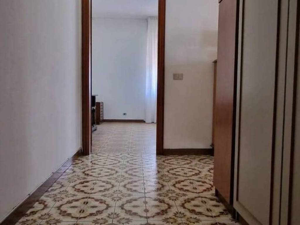 appartamento in vendita a Carrara in zona Avenza