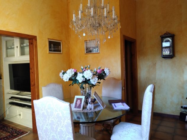 casa indipendente in vendita a Carrara in zona Fossone