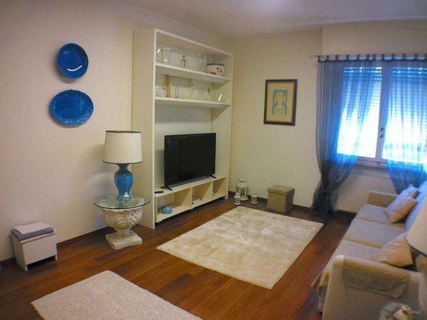 appartamento in vendita a Carrara in zona Centro Città