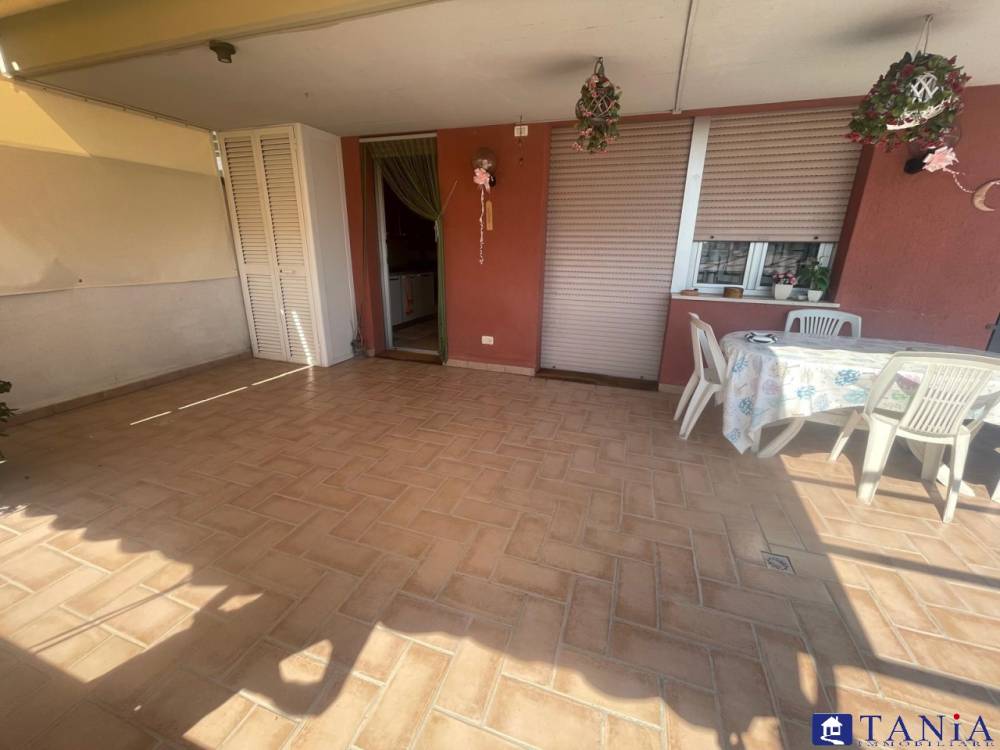 appartamento in vendita a Carrara in zona Marina di Carrara