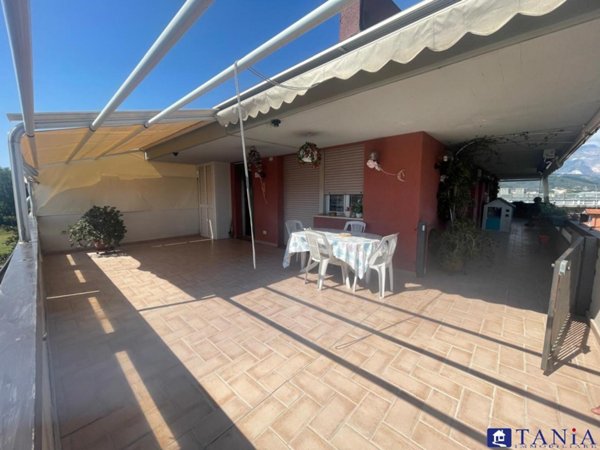 appartamento in vendita a Carrara in zona Marina di Carrara