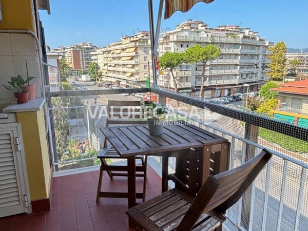 appartamento in vendita a Carrara in zona Marina di Carrara