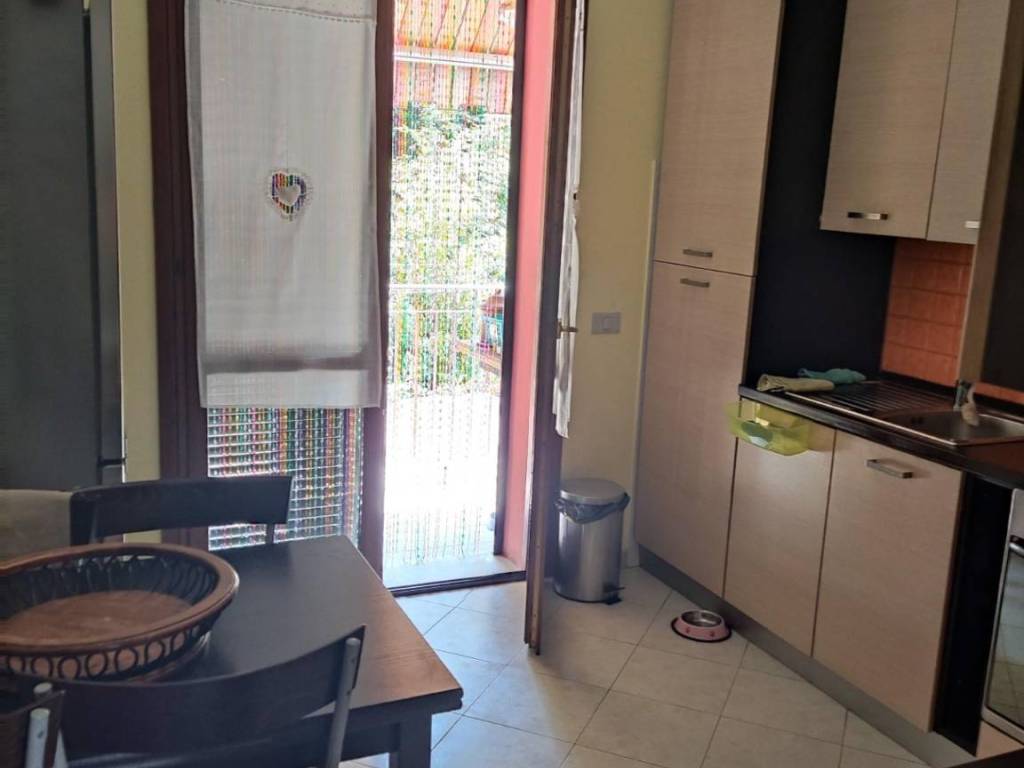appartamento in vendita a Carrara in zona Bedizzano
