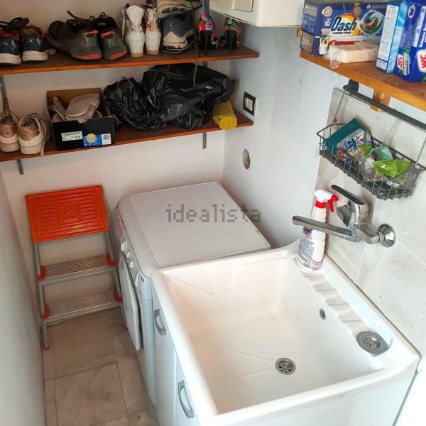 appartamento in vendita a Carrara in zona Marina di Carrara