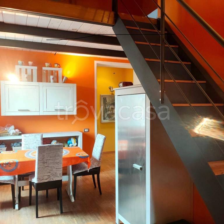 appartamento in vendita a Carrara in zona Marina di Carrara