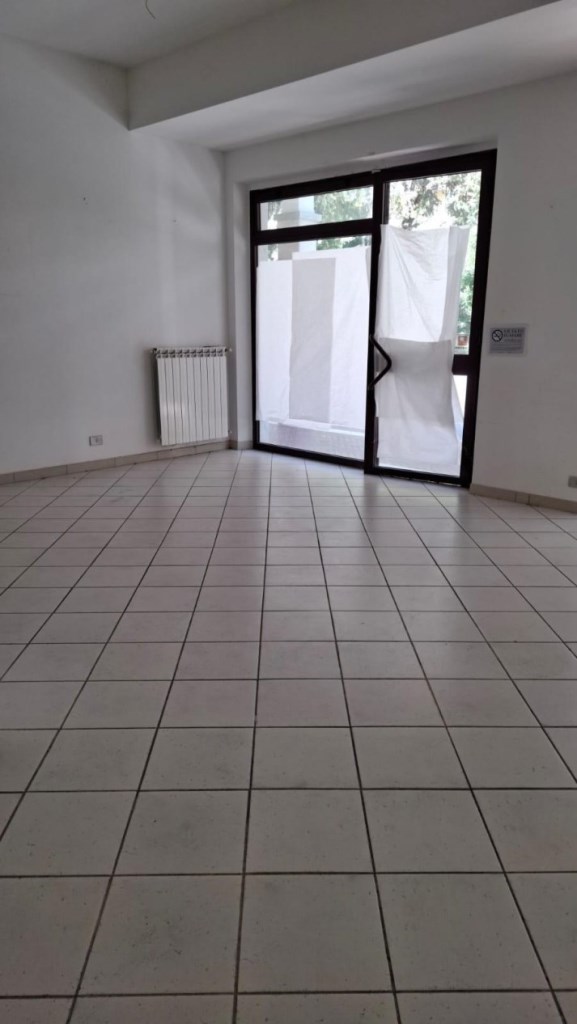 monolocale in vendita a Carrara in zona Marina di Carrara