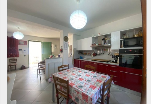 appartamento in vendita a Carrara in zona Sant'Antonio