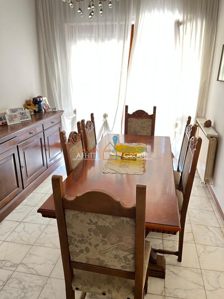 appartamento in vendita a Carrara in zona Avenza