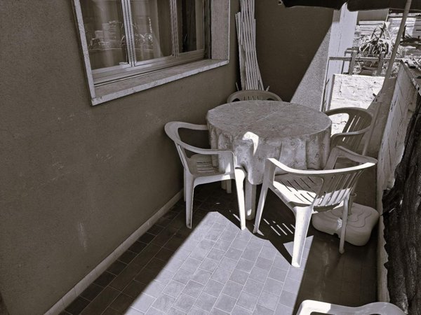 appartamento in vendita a Carrara in zona Marina di Carrara