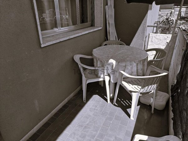 appartamento in vendita a Carrara in zona Marina di Carrara