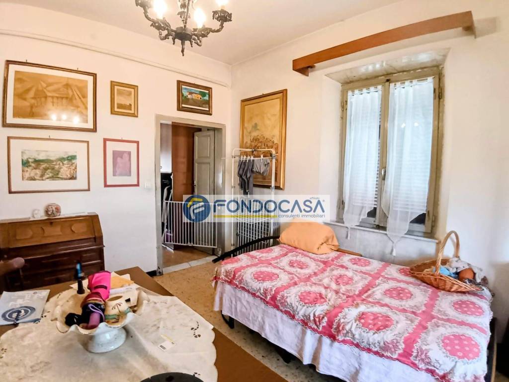 appartamento in vendita a Carrara in zona Marina di Carrara