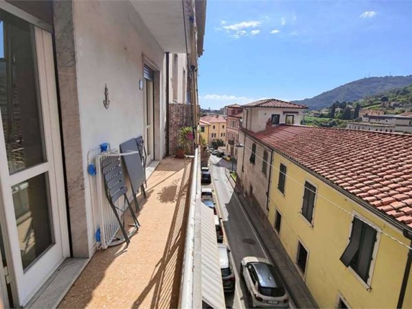 appartamento in vendita a Carrara