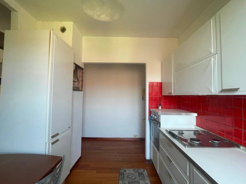 appartamento in vendita a Carrara in zona Avenza