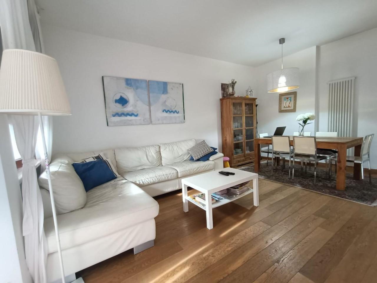 appartamento in vendita a Carrara in zona Marina di Carrara