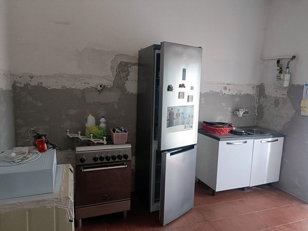 appartamento in vendita a Carrara in zona Stadio