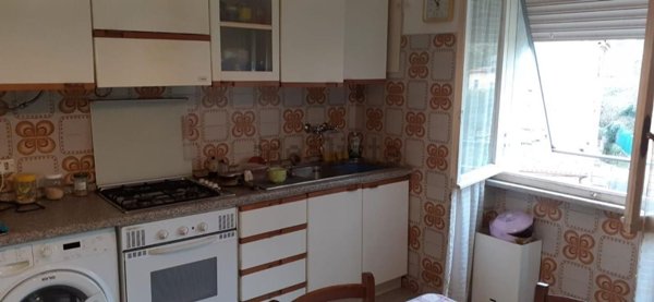 appartamento in vendita a Carrara in zona Fossola