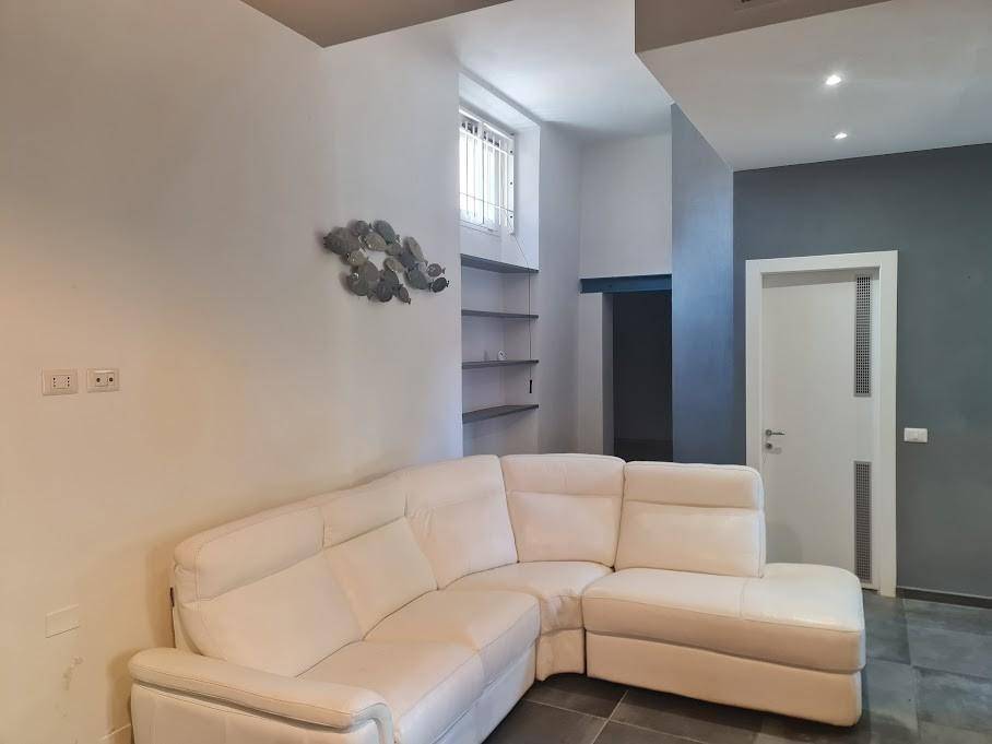 casa indipendente in vendita a Carrara in zona Marina di Carrara