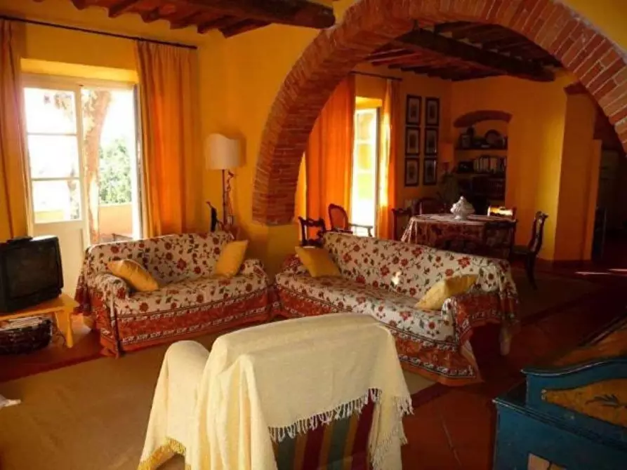 casa indipendente in vendita a Carrara in zona Nazzano