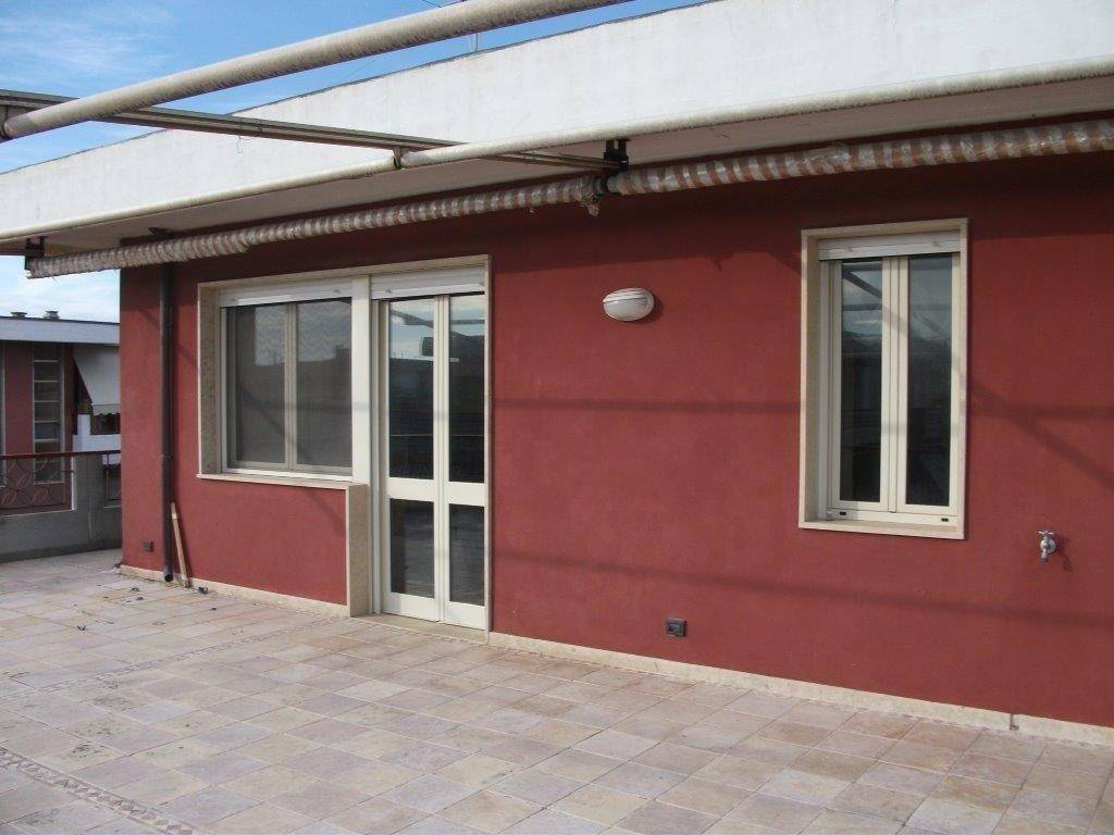 appartamento in vendita a Carrara in zona Marina di Carrara