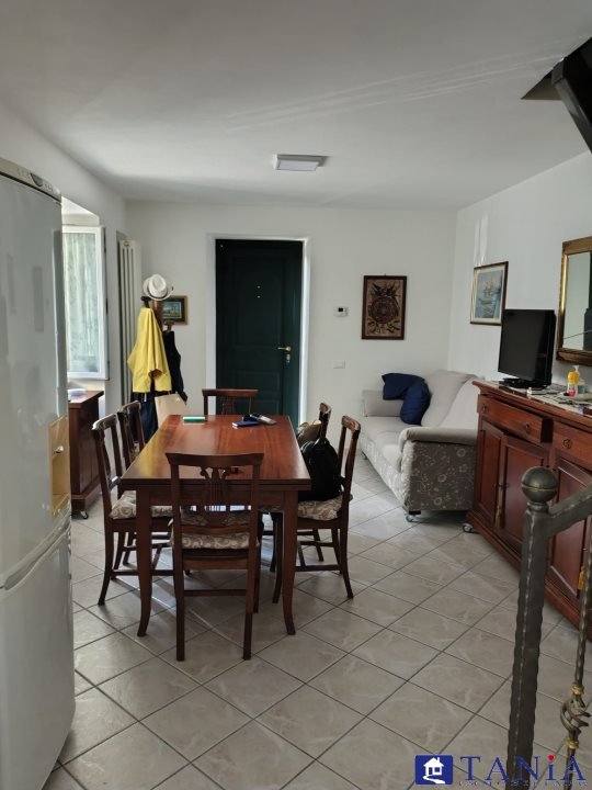 casa indipendente in vendita a Carrara in zona Marina di Carrara