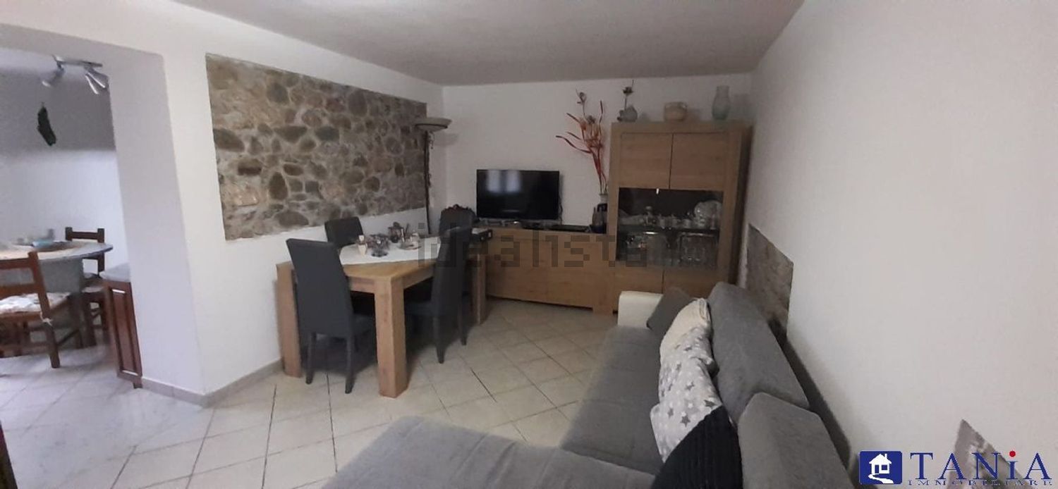 casa indipendente in vendita a Carrara in zona Marina di Carrara