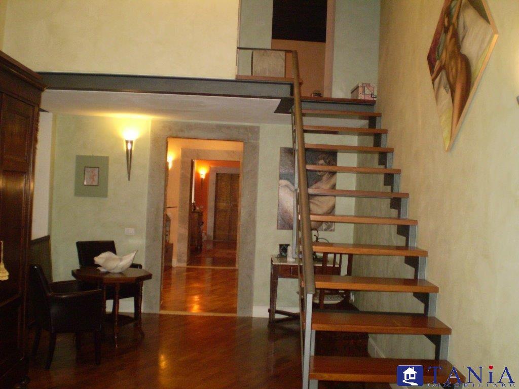 appartamento in vendita a Carrara in zona Marina di Carrara