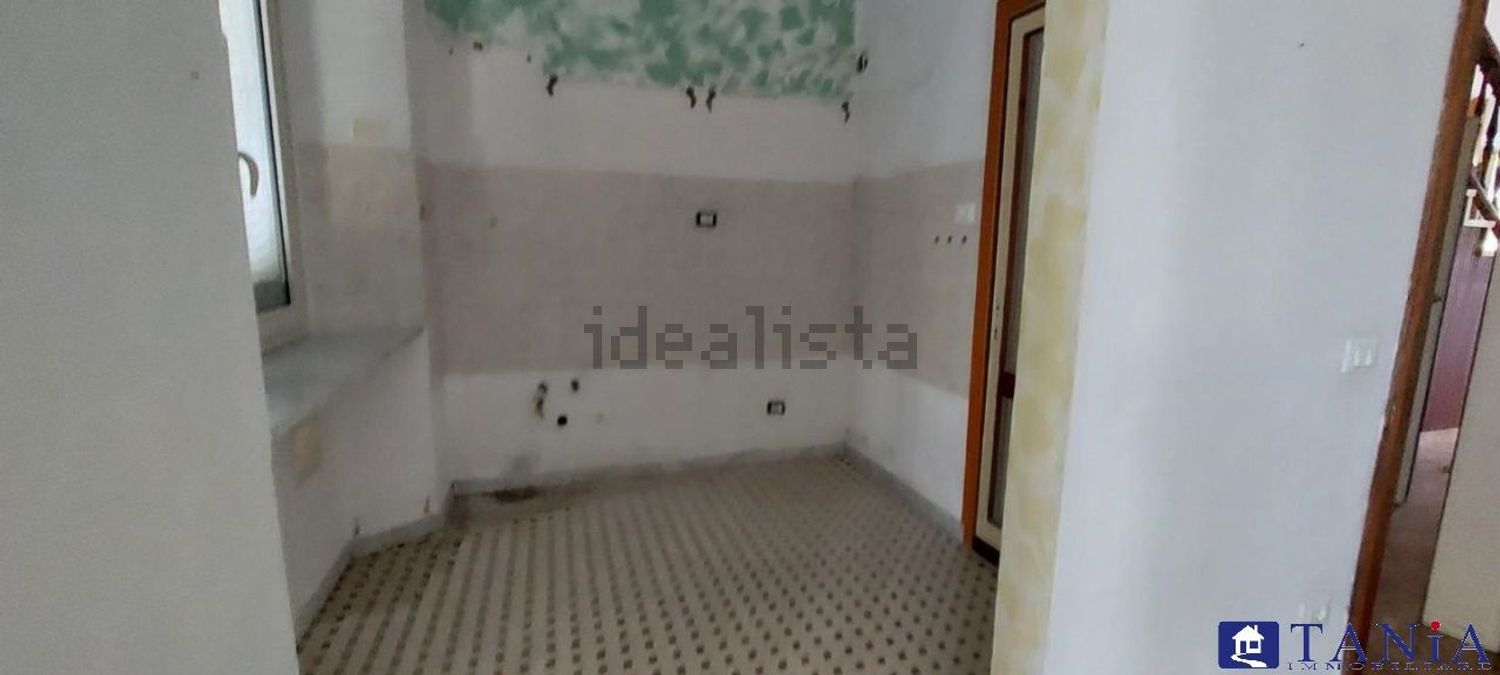 casa indipendente in vendita a Carrara in zona Fossola